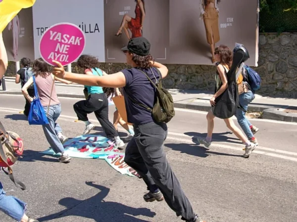 AB, Türkiye'deki LGBTİ+ operasyonlarından “endişeli”