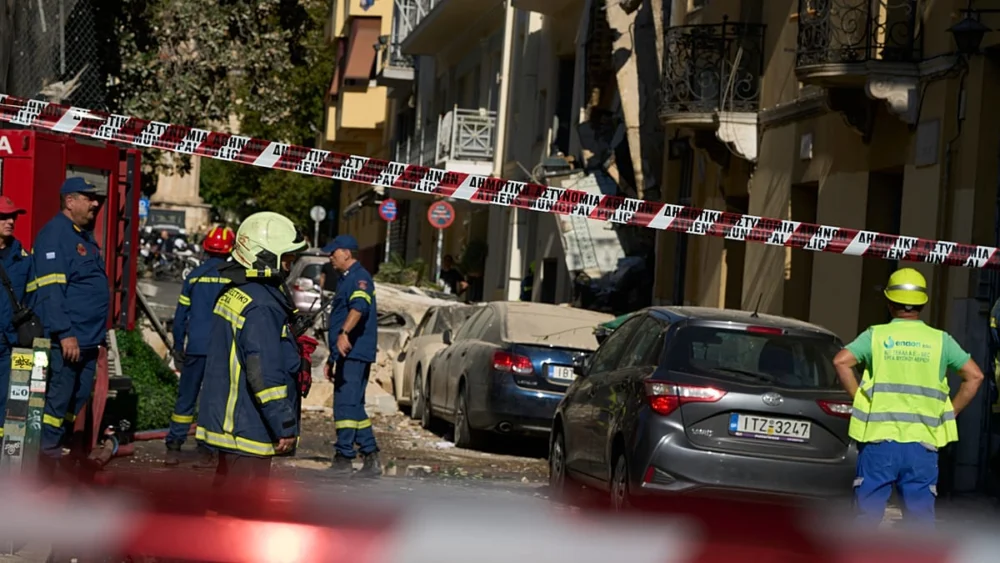 Akropolis yakınında patlama: Plaka’da bina çöktü, iki kişi yaralandı