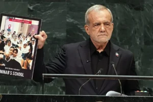Pezeşkiyan’dan BM kürsüsünde Trump’a sert yanıt: ABD heyeti salonu terk etti