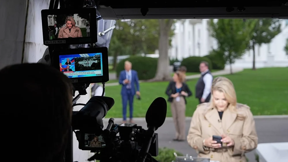 CNN, MS NOW ve Politico, mahkeme kararının ardından Beyaz Saray'a döndü