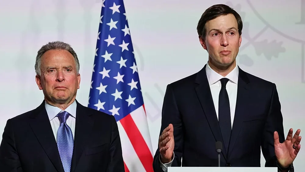 ABD'nin barış elçileri Witkoff ve Kushner, savaşı bitirme planıyla Kiev ve Moskova'ya gidiyor