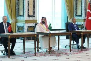 Türkiye, Pakistan ve Suudi Arabistan genelkurmay başkanları Riyad'a destek için 'acil toplanacak'