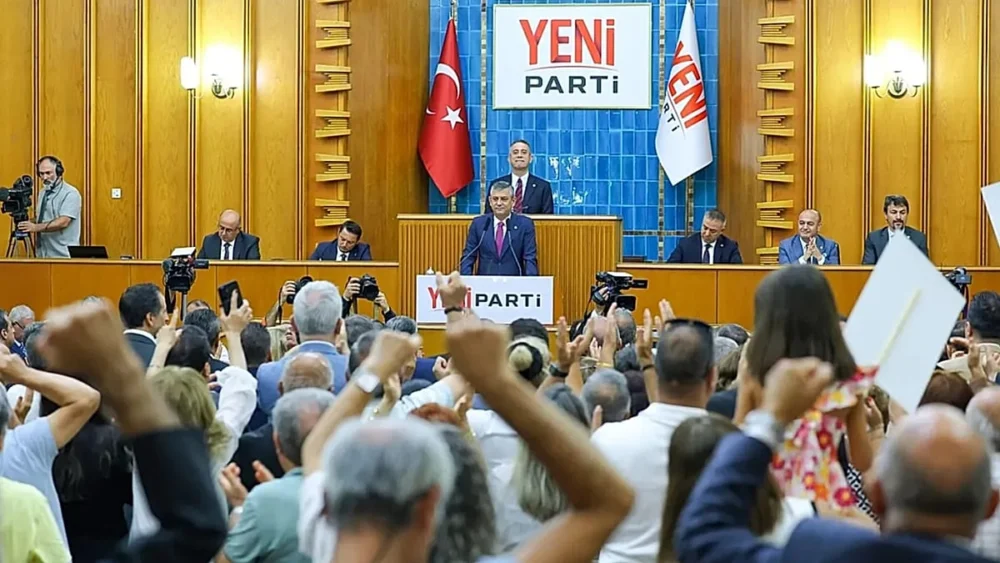 Yeni Parti'den isim kriziyle ilgili açıklama: 'Biz ismimizi koruyoruz'