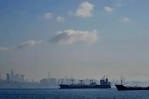Silivri'de batan geminin yakınlarında bir erkek cesedi bulundu