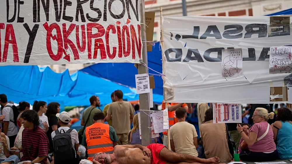 İzle: Maricarmen'in tahliyesine ve konut krizine karşı kitlesel Madrid protestosu