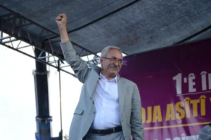 Hatimoğulları ve Bakırhan’dan Selçuk Mızraklı mesajı: Baş göz üstüne geldin