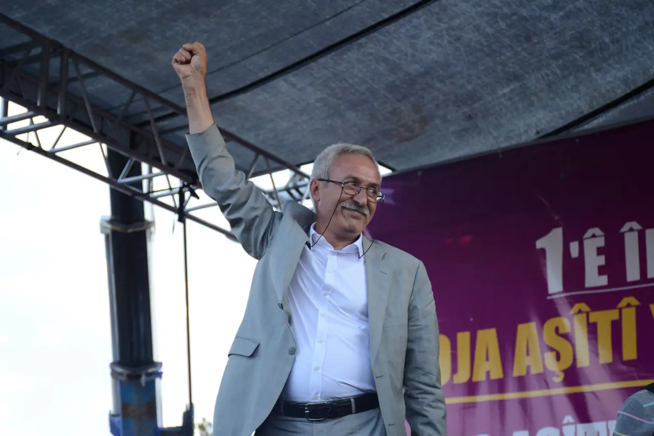 Hatimoğulları ve Bakırhan’dan Selçuk Mızraklı mesajı: Baş göz üstüne geldin