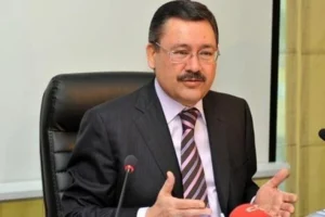 Melih Gökçek'ten Bülent Arınç'a yazılı yanıt