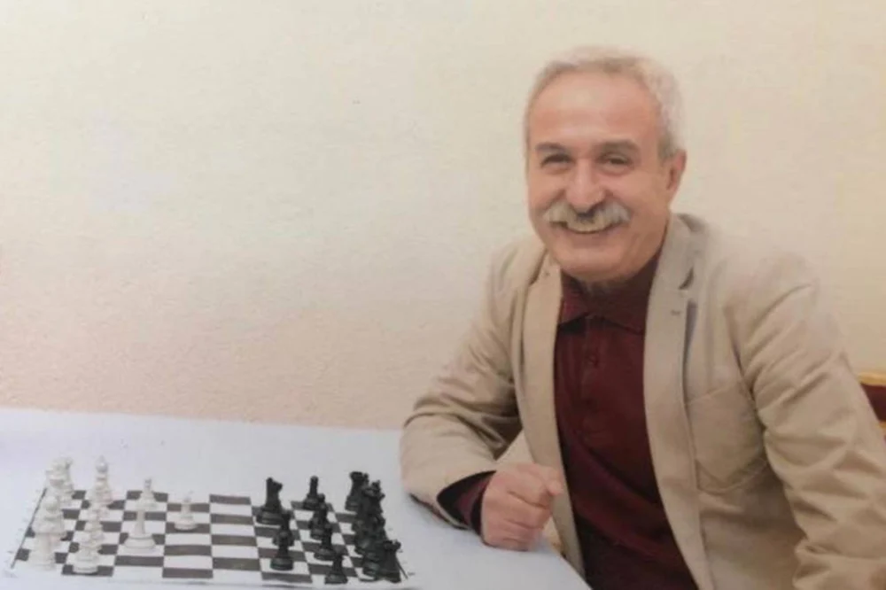 Edirne Cezaevi önünde tahliye bekleyişi: Selçuk Mızraklı’nın işlemleri sürüyor