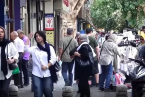 ABD’nin bir kez daha İran’ı hedef alması Tahran halkını endişelendirdi