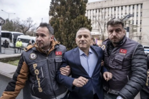 Tutuklu eski vali Sonel, avukatı aracığıyla paylaşım yaptı: Gerçeklerin ortaya çıkarılması en büyük arzumuz