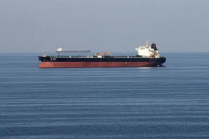 Irak: Hürmüz Boğazı'nda petrol ihracatı yeniden başladı