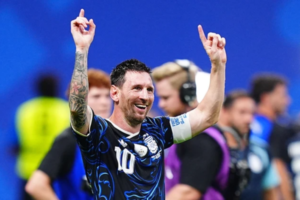 Messi’ye özel veda: Maçlar 10. dakikada duracak