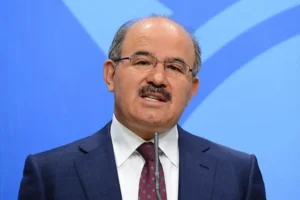 Hüseyin Çelik'ten Davutoğlu hakkında başlatılan soruşturmaya tepki