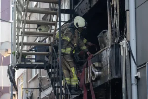 İstanbul’da otel yangını: 12 yaralı