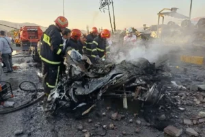 Sine-Hemedan karayolunda can pazarı: Yakıt tankeri patladı, 10 ölü!