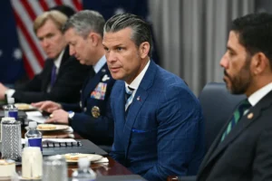 ABD Savunma Bakanı Hegseth: İran ABD gemilerine ateş açarsa tankerlerini batırırız