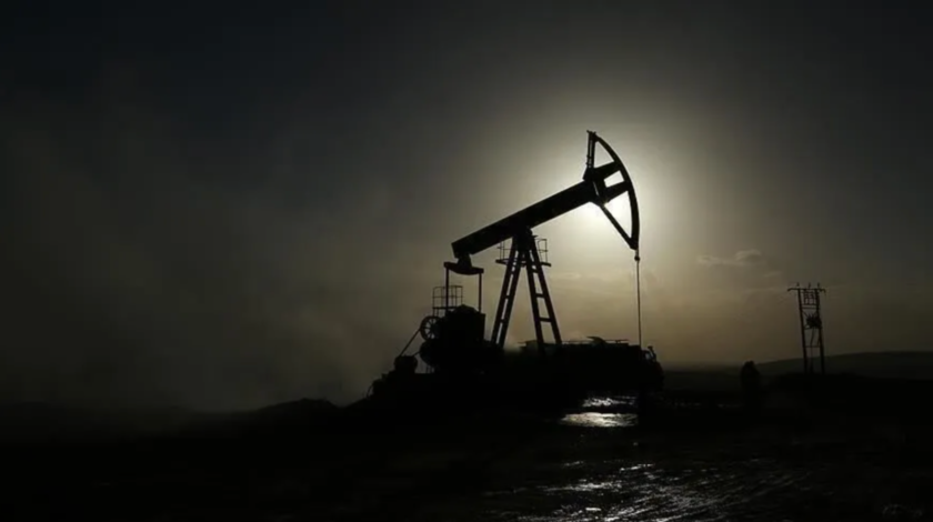Petrol, Ortadoğu'da savaşın uzayacağı endişesiyle yükseliyor