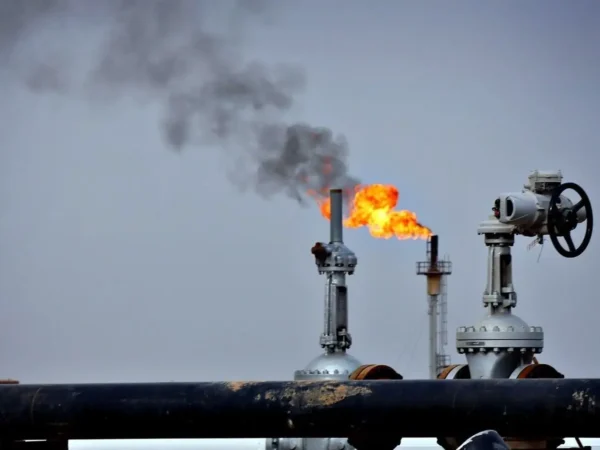 Petrol fiyatları 100 dolara dayandı: Ortadoğu gerilimi piyasaları sarstı