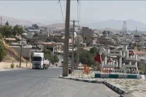 Devrim Muhafızları Piranşar'da iki eve baskın düzenledi: İki yurttaş ağır yaralandı