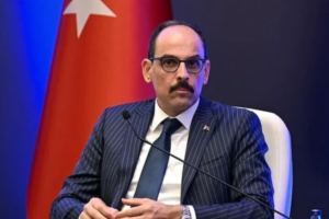 MİT Başkanı Kalın Pakistan’da: Şerif, Münir ve Malik ile görüştü