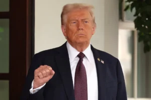 Trump, İran'la savaşın gidişatı konusunda 'kritik bir karar aşamasında' olduğunu belirtti