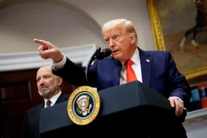 Trump: Yapay zekanın gelişimini yavaşlatmayacağız