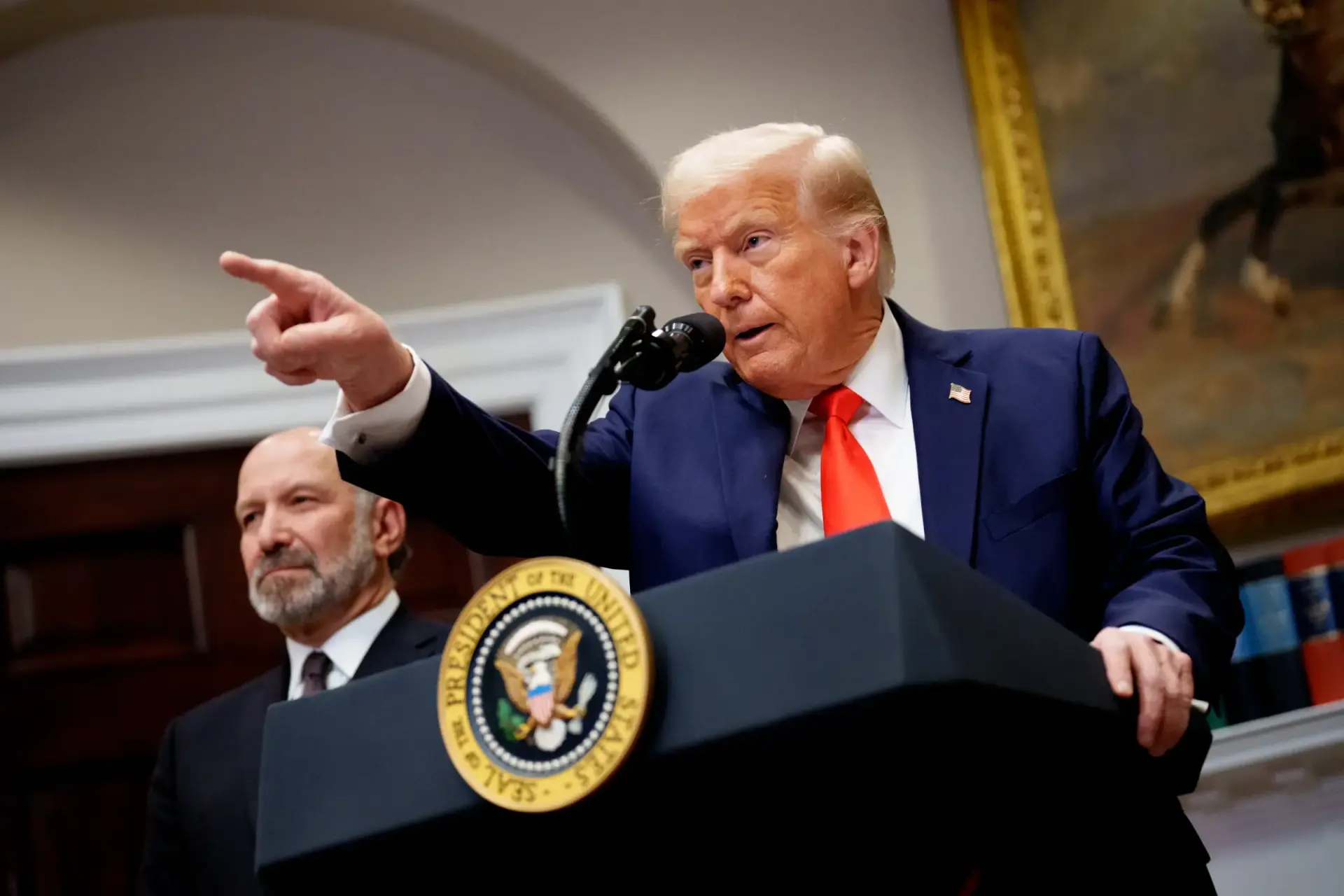 Trump: Yapay zekanın gelişimini yavaşlatmayacağız