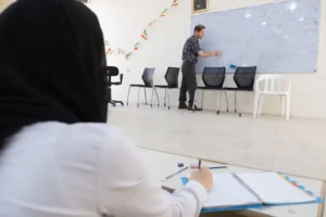 Irak Parlamentosu Eğitim Komisyonu: Kürdistan Bölgesi’ndeki sözleşmeli öğretmenler kadroya alınmalı