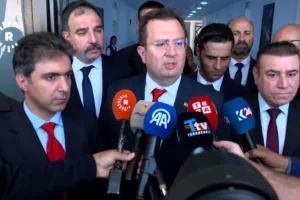 Türkiye’nin Erbil Konsolosu Topçu Kifri’deki 2 okulun yenilenmesi törenine katıldı