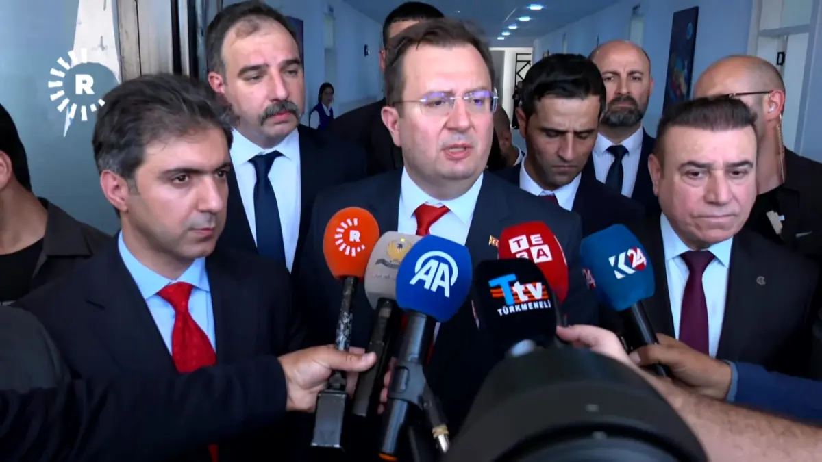 Türkiye’nin Erbil Konsolosu Topçu Kifri’deki 2 okulun yenilenmesi törenine katıldı