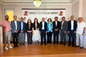 DEM Parti heyetinden Vangölü Gazeteciler Cemiyeti’ne ziyaret