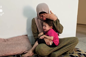 SMA hastası 3 yaşındaki minik Ella uzanacak bir yardım eli bekliyor