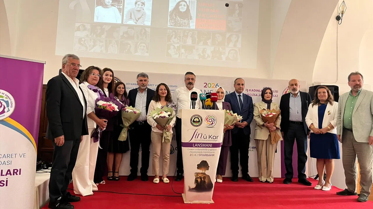‘Jin û Kar’ın ilk sayısı Diyarbakır’da tanıtıldı