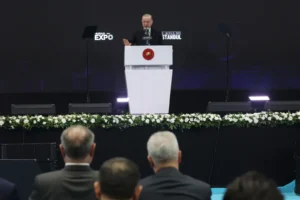 Erdoğan: Türkiye'yi istikrar rotasında tutmayı başardık