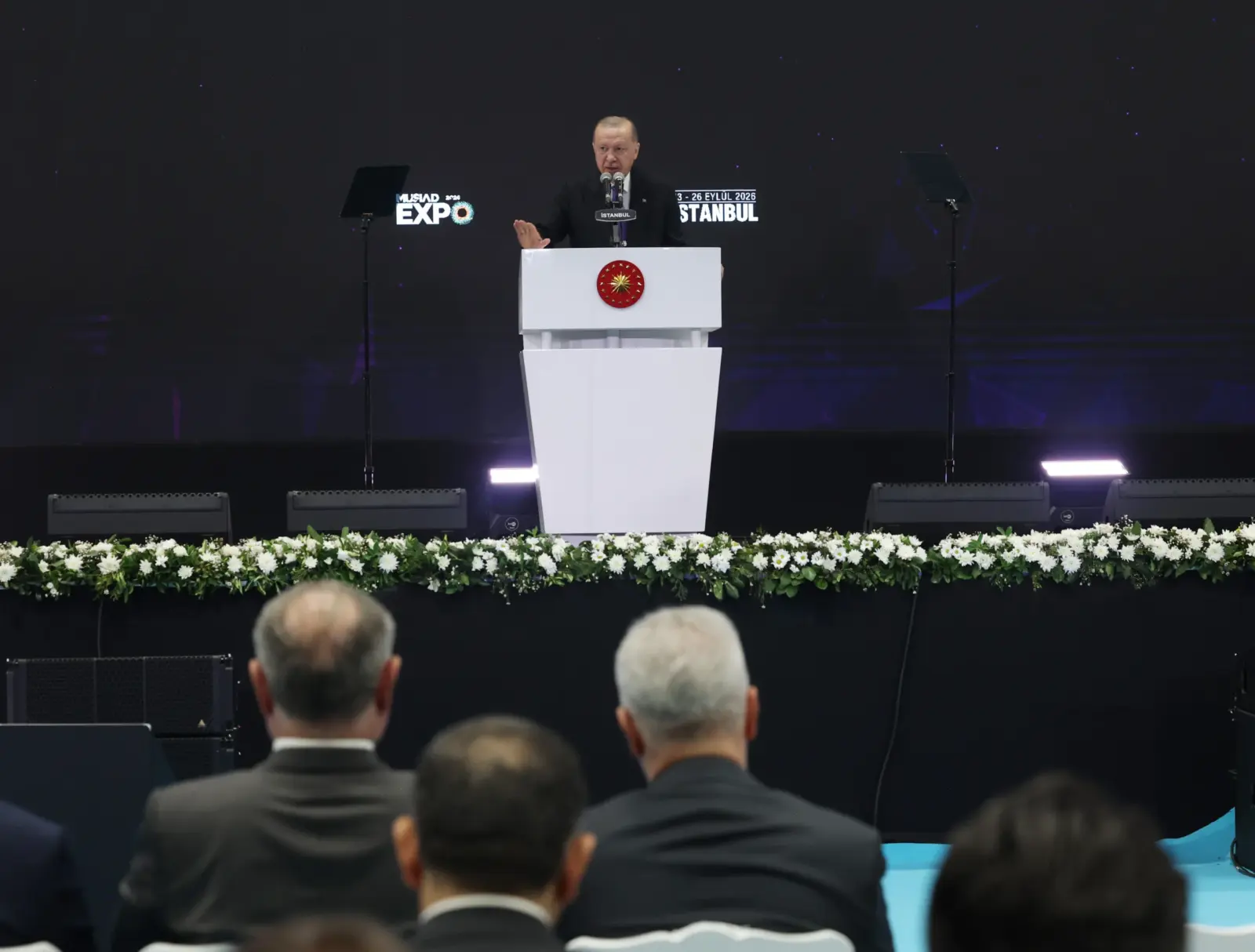 Erdoğan: Türkiye'yi istikrar rotasında tutmayı başardık