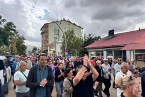 DERSİM - Hozat'ta uyuşturucu kullanımı ve şiddet protesto edildi