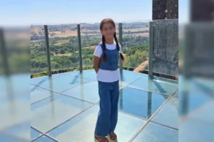 Diyarbakır'da iki kız kardeşe yıldırım çarptı, kardeşlerden biri öldü