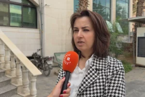 Suriye'de öğretmen adayları sınava girdi, Kürtçe öğretmenleri atanıyor