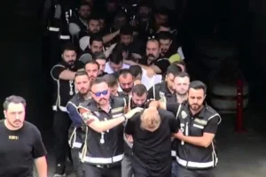 İstanbul'da Sarallar suç örgütüne yönelik operasyon: Gözaltına alınan 19 kişi tutuklandı