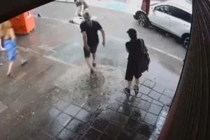 İzmir’de akıma kapılan 2 kişinin ölümüne ilişkin davada yeni bilirkişi raporu: “Olay tek bir ani hatayla meydana gelmedi”