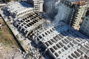 Rönesans Rezidans davasında bilirkişi raporu: Sanıklar "asli", belediye görevlileri "tali" kusurlu