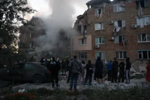 Rusya'dan Ukrayna'ya hava saldırıları: 2 kişi hayatını kaybetti