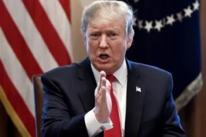 Trump'tan İran'a yeni tehdit: “Kazma Dağı'nı çok yakında vurabiliriz”