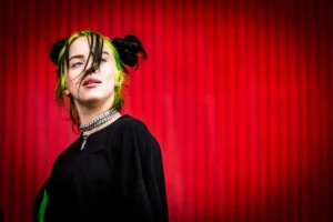 Billie Eilish’in ilk oyunculuk deneyimi: “Sırça Fanus”un kadrosu belli oldu