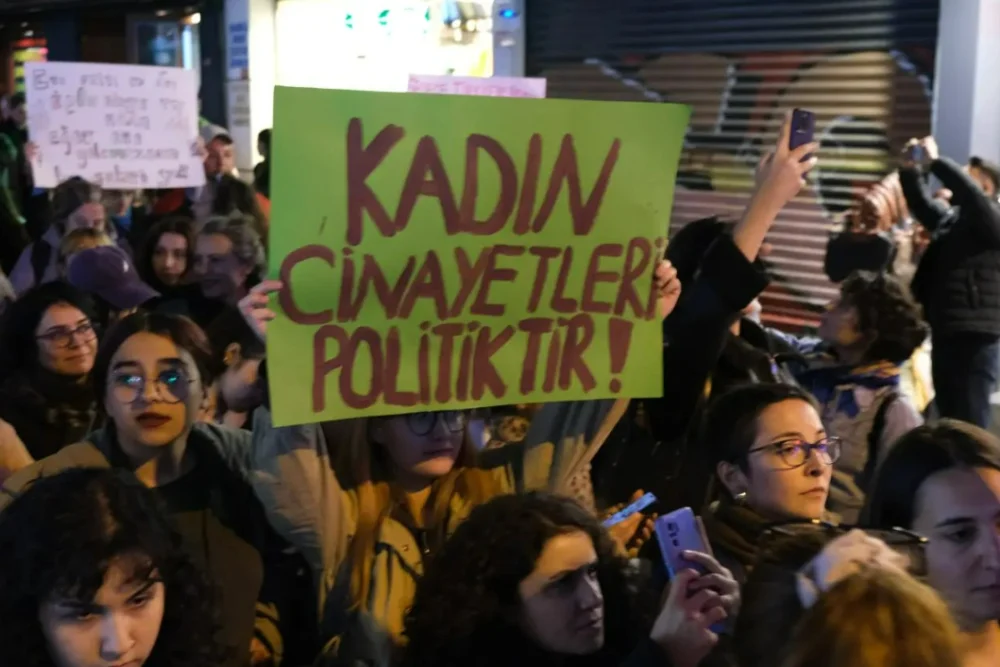 Sakarya’da evli olduğu erkek tarafından bıçaklanan Betül A. 24 gün sonra hayatını kaybetti