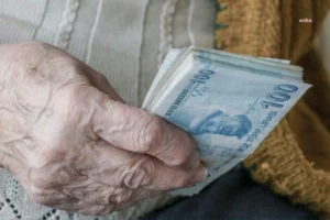 AYM, memur emeklilerinin seyyanen zam başvurusunu kabul edilebilir buldu