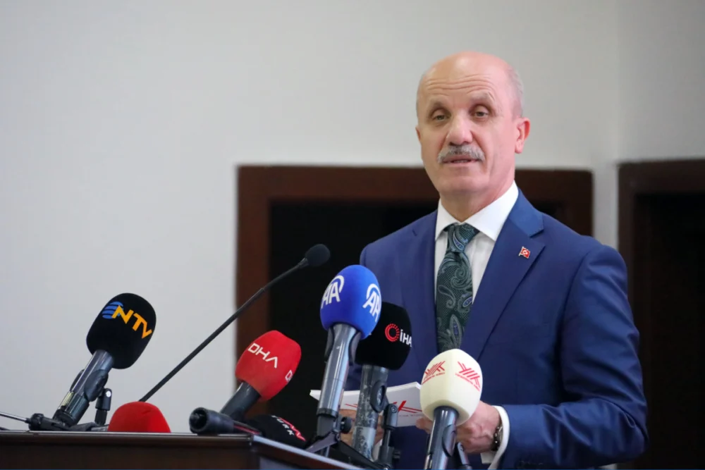 YÖK Başkanı patronlara seslendi: 'Müfredatımızı sizinle belirleyelim'