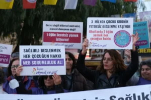 ‘Bir öğün ücretsiz yemek emekçi çocuklarına çok görülüyor’