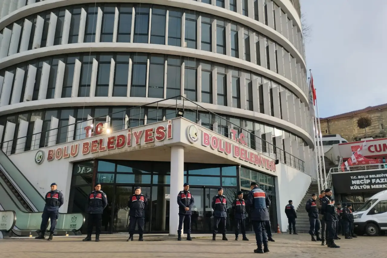 Bolu Belediyesine yeni operasyon: 22 kişi hakkında gözaltı kararı